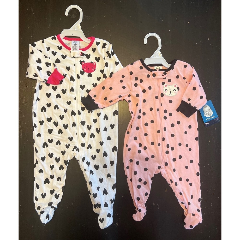 Gerber Baby Girl sleepers size 0-3M 3-6M